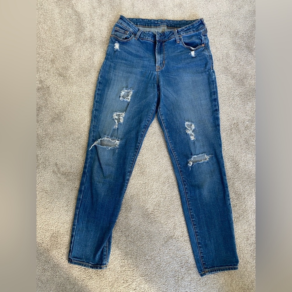 Women's Distressed Blue Jeans